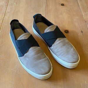 The Flexx Slip On Sneaker Shoe Womens Size 9.5 Brown Black Suede Leather Travel
